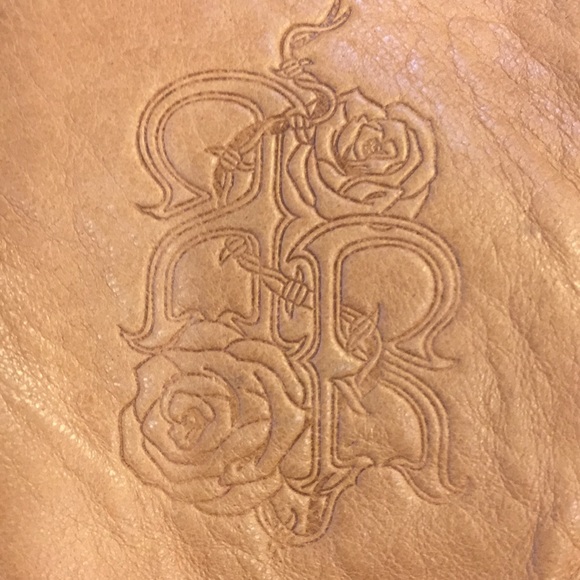 *****CLEARANCE***** NWOT ROUGH ROSES LEATHER SHOULDER BAG - Picture 3 of 5